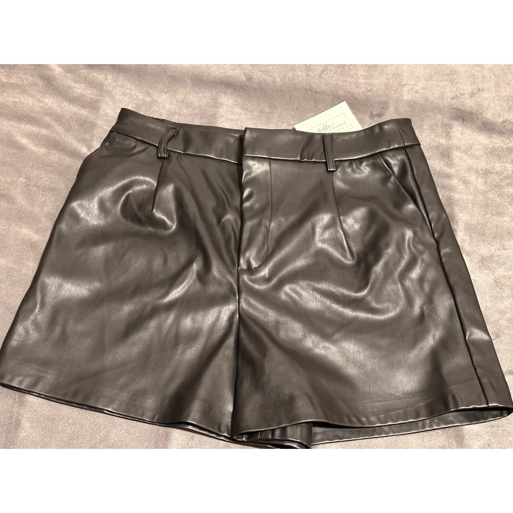 Love Tree womens Faux Leather High Waisted Shorts Black Size L NWT